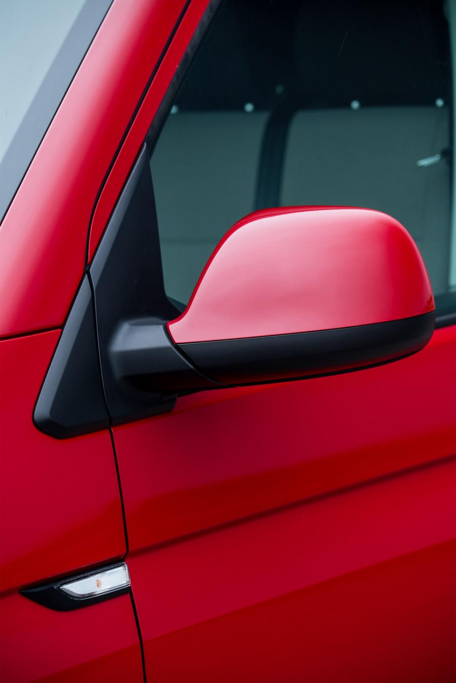 Детали экстерьера Volkswagen Transporter Kasten (T6) 2015 года  (UK) (фото 26 из 38)